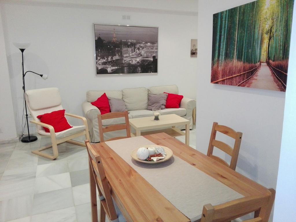Centrico Apartamento Con Patio Privado セビリア エクステリア 写真