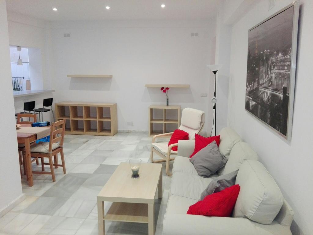 Centrico Apartamento Con Patio Privado セビリア エクステリア 写真