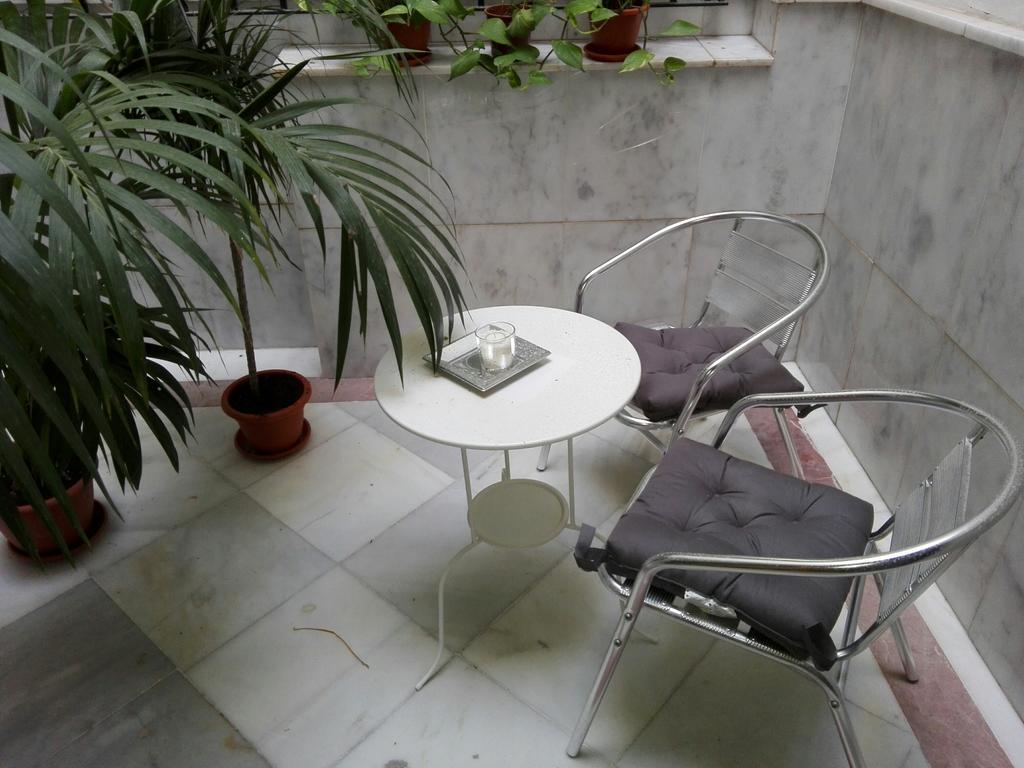 Centrico Apartamento Con Patio Privado セビリア エクステリア 写真